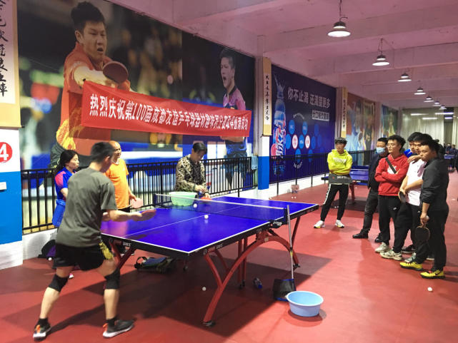 虽然两人在 虽然两人在